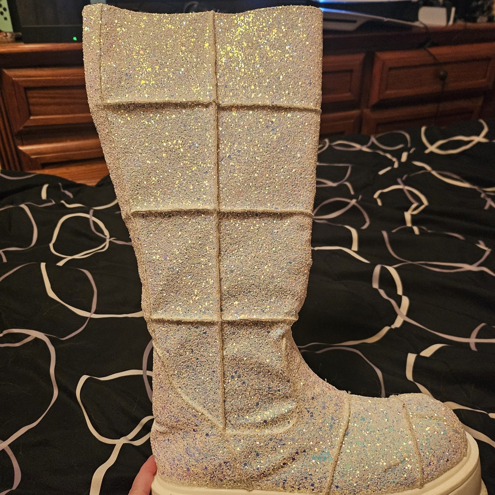 Demonia Glitter Combat Boots - White